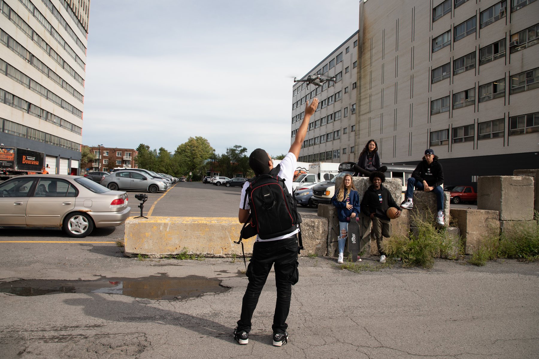 Wolf shooting on a Montréal street with his crew